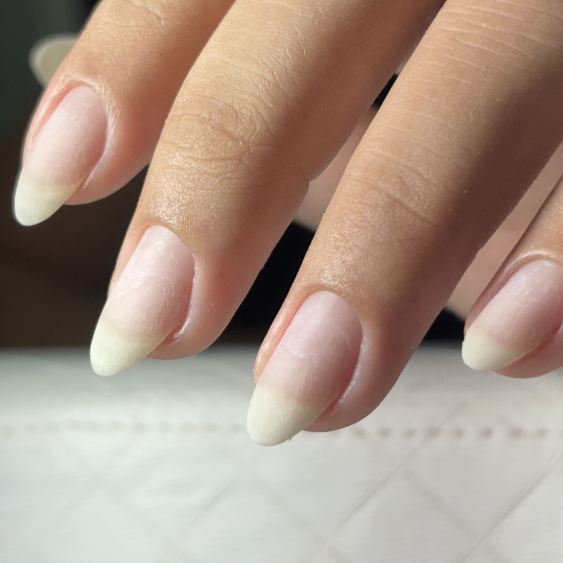 Blindagem em gel com curvatura perfeita e cutícula bem cuidada
